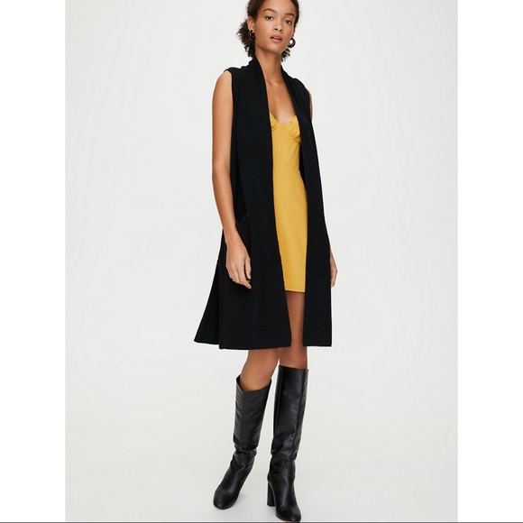 Aritzia Olivie Cardigan - Picture 1 of 9